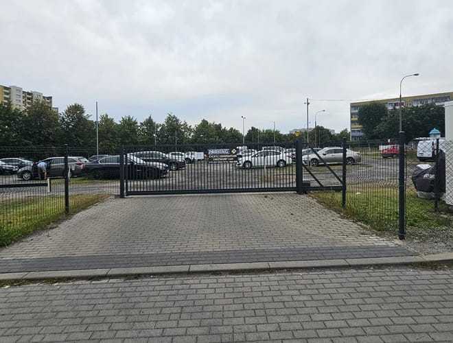 Odlotowy Parking BZG - parking lotnisko Bydgoszcz-Szwederowo - zdjęcie parkingu