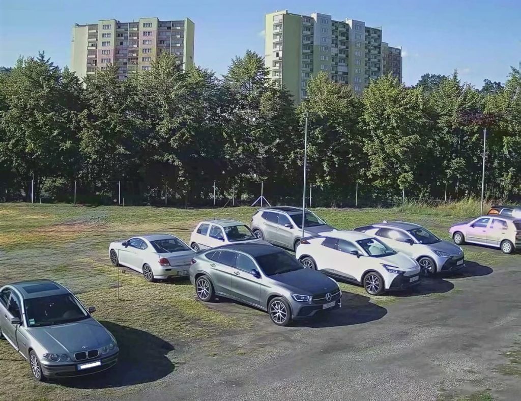 Odlotowy Parking BZG - parking lotnisko Bydgoszcz-Szwederowo - zdjęcie 5
