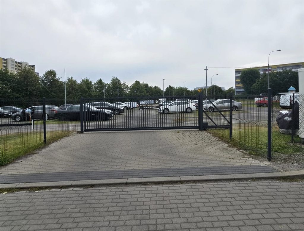 Odlotowy Parking BZG - parking samoobsługowy przy lotnisku Bydgoszcz-Szwederowo